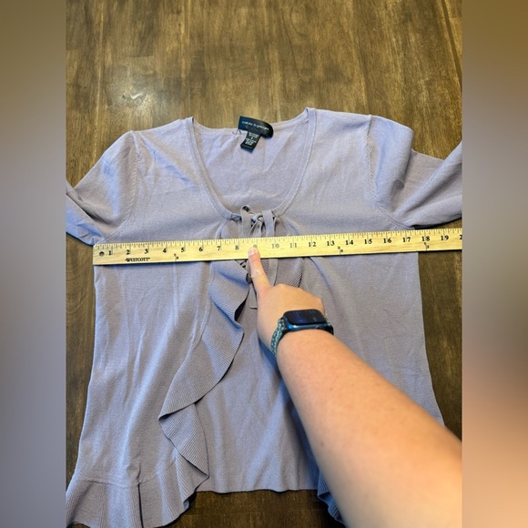 Cable & Gauge Cardigan Womans SZ S Soft Lilac Front Tie Ruffle Front Long Sleeve - Picture 4 of 6